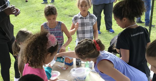Kids make slime